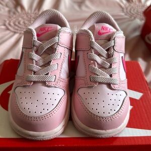 Toddler sneakers